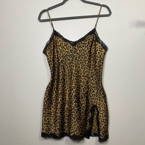Victoria's Secret Tease Satin Lace-Trim
Mini Slip Dress Leopard Size M